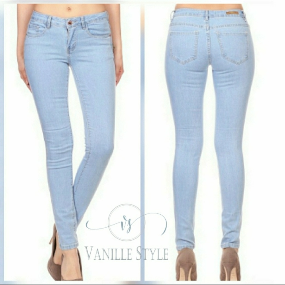 Light Wash Skinny Jeans